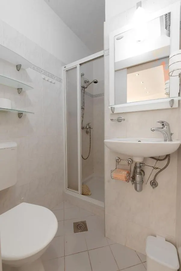 Apartments & Room Armanda Moscenicka Draga 0*,